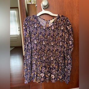 Puff sleeve blouse